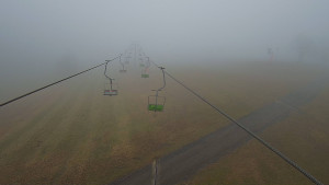 Snow park Paprsek - Lanovka - pohled nahoru - 16.11.2025 v 08:00 Snow park Paprsek - Lanovka - pohled nahoru - 16.11.2025 v 08:00