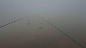 Snow park Paprsek - Lanovka - pohled nahoru - 16.11.2025 v 09:00 Snow park Paprsek - Lanovka - pohled nahoru - 16.11.2025 v 09:00