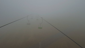 Snow park Paprsek - Lanovka - pohled nahoru - 16.11.2025 v 14:00 Snow park Paprsek - Lanovka - pohled nahoru - 16.11.2025 v 14:00