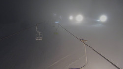 Lanovka - pohled nahoru