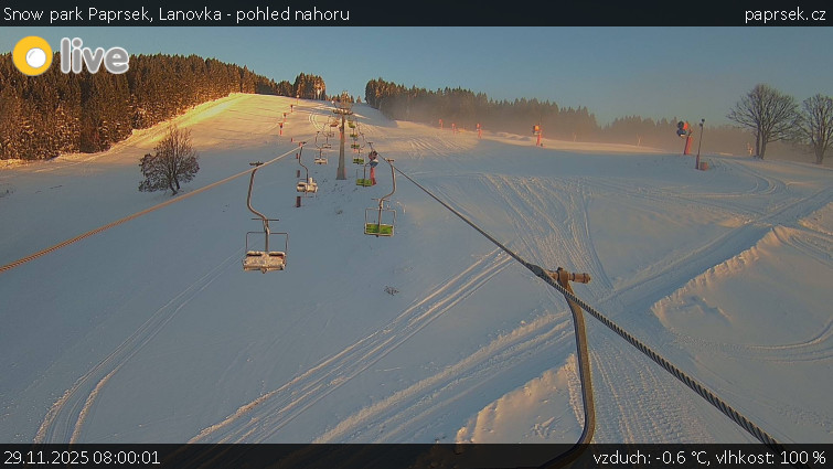 Snow park Paprsek - Lanovka - pohled nahoru - 29.11.2025 v 08:00