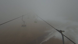 Lanovka - pohled nahoru