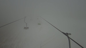 Snow park Paprsek - Lanovka - pohled nahoru - 15.12.2025 v 14:00 Snow park Paprsek - Lanovka - pohled nahoru - 15.12.2025 v 14:00