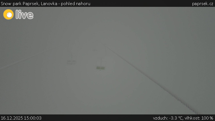 Snow park Paprsek - Lanovka - pohled nahoru - 16.12.2025 v 15:00
