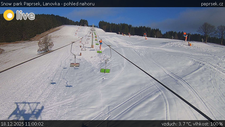 Snow park Paprsek - Lanovka - pohled nahoru - 18.12.2025 v 11:00