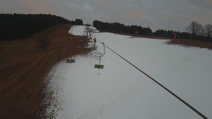 Snow park Paprsek - Lanovka - pohled nahoru - 21.12.2025 v 08:00