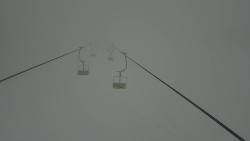 Lanovka - pohled nahoru