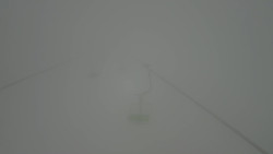 Lanovka - pohled nahoru