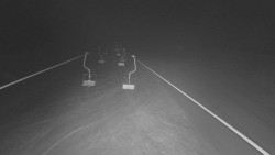 Lanovka - pohled nahoru