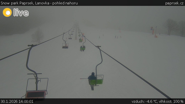 Snow park Paprsek - Lanovka - pohled nahoru - 30.1.2026 v 14:00