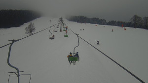 Snow park Paprsek - Lanovka - pohled nahoru - 2.2.2026 v 10:00
