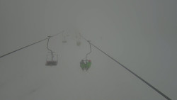 Lanovka - pohled nahoru