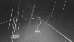 Lanovka - pohled nahoru