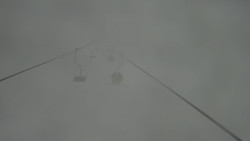 Lanovka - pohled nahoru