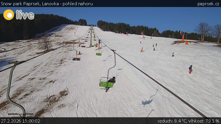 Snow park Paprsek - Lanovka - pohled nahoru - 27.2.2026 v 15:00