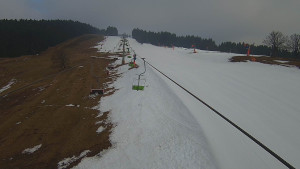 Snow park Paprsek - Lanovka - pohled nahoru - 4.3.2026 v 09:00