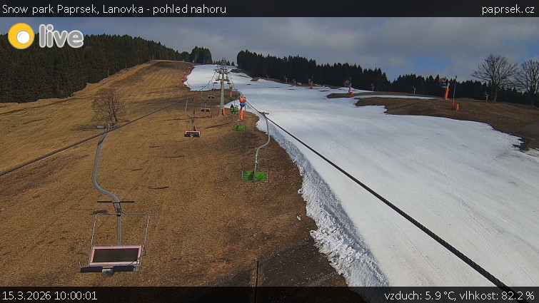Snow park Paprsek - Lanovka - pohled nahoru - 15.3.2026 v 10:00
