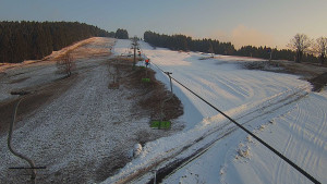 Snow park Paprsek - Lanovka - pohled nahoru - 18.3.2026 v 07:00