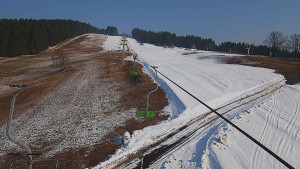 Snow park Paprsek - Lanovka - pohled nahoru - 18.3.2026 v 09:00