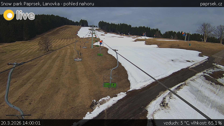 Snow park Paprsek - Lanovka - pohled nahoru - 20.3.2026 v 14:00