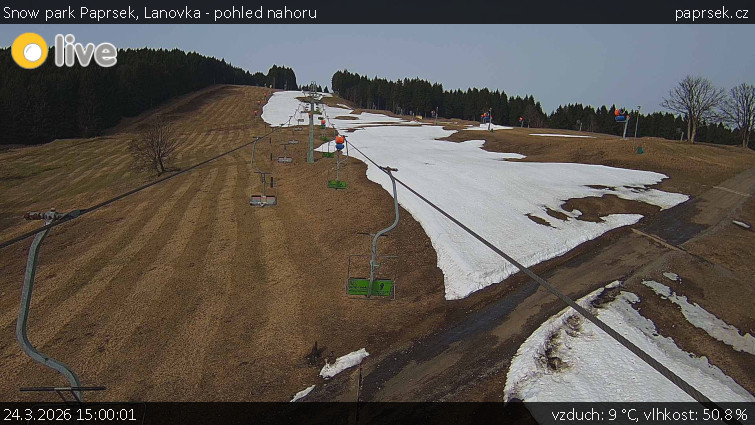 Snow park Paprsek - Lanovka - pohled nahoru - 24.3.2026 v 15:00