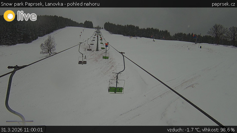 Snow park Paprsek - Lanovka - pohled nahoru - 31.3.2026 v 11:00