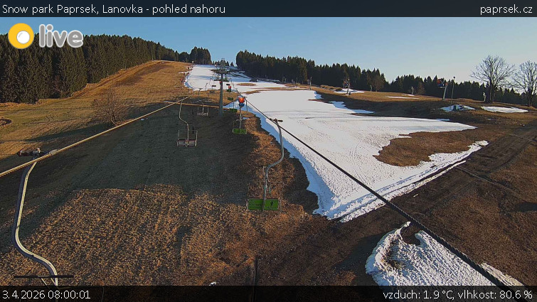 Snow park Paprsek - Lanovka - pohled nahoru - 3.4.2026 v 08:00