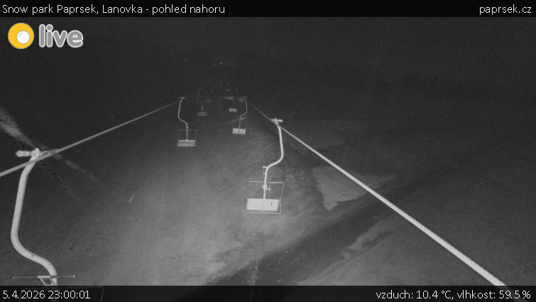 Snow park Paprsek - Lanovka - pohled nahoru - 5.4.2026 v 23:00