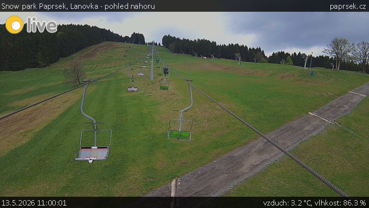 Snow park Paprsek - Lanovka - pohled nahoru - 13.5.2026 v 11:00
