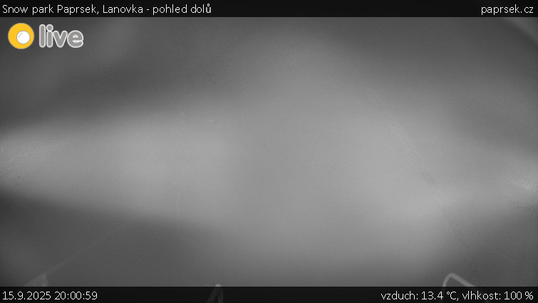 Snow park Paprsek - Lanovka - pohled dolů - 15.9.2025 v 20:00 Snow park Paprsek - Lanovka - pohled dolů - 15.9.2025 v 20:00