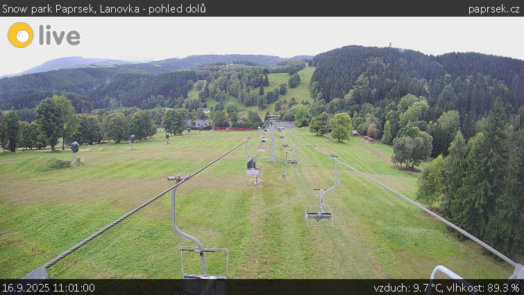 Snow park Paprsek - Lanovka - pohled dolů - 16.9.2025 v 11:01