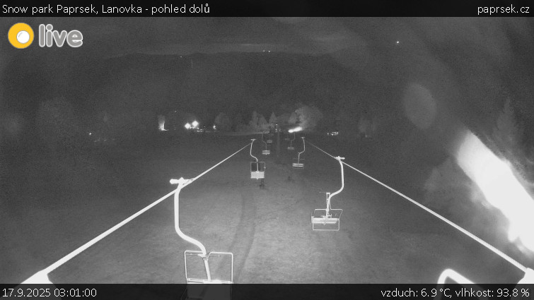 Snow park Paprsek - Lanovka - pohled dolů - 17.9.2025 v 03:01