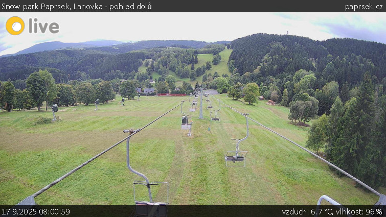 Snow park Paprsek - Lanovka - pohled dolů - 17.9.2025 v 08:00 Snow park Paprsek - Lanovka - pohled dolů - 17.9.2025 v 08:00