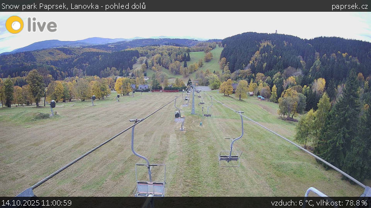 Snow park Paprsek - Lanovka - pohled dolů - 14.10.2025 v 11:00 Snow park Paprsek - Lanovka - pohled dolů - 14.10.2025 v 11:00