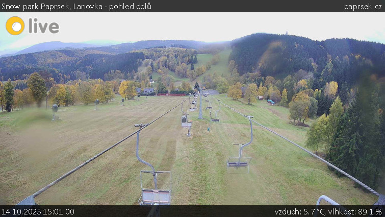 Snow park Paprsek - Lanovka - pohled dolů - 14.10.2025 v 15:01 Snow park Paprsek - Lanovka - pohled dolů - 14.10.2025 v 15:01