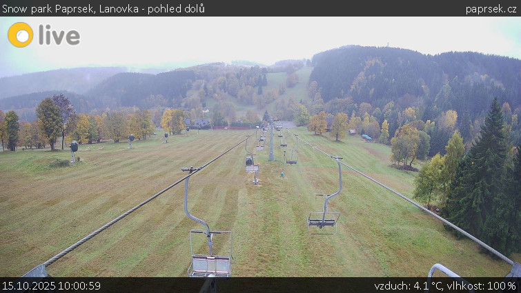 Snow park Paprsek - Lanovka - pohled dolů - 15.10.2025 v 10:00 Snow park Paprsek - Lanovka - pohled dolů - 15.10.2025 v 10:00