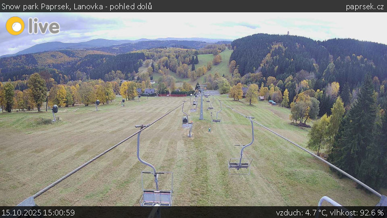 Snow park Paprsek - Lanovka - pohled dolů - 15.10.2025 v 15:00 Snow park Paprsek - Lanovka - pohled dolů - 15.10.2025 v 15:00