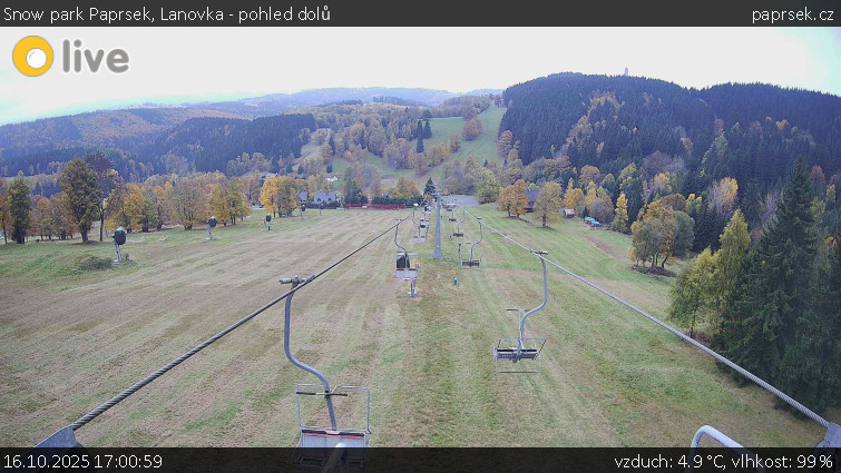 Snow park Paprsek - Lanovka - pohled dolů - 16.10.2025 v 17:00 Snow park Paprsek - Lanovka - pohled dolů - 16.10.2025 v 17:00