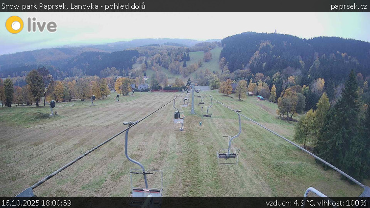 Snow park Paprsek - Lanovka - pohled dolů - 16.10.2025 v 18:00 Snow park Paprsek - Lanovka - pohled dolů - 16.10.2025 v 18:00