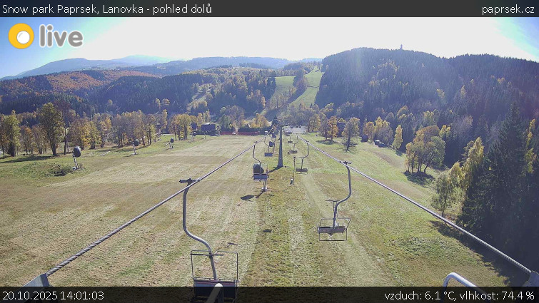 Snow park Paprsek - Lanovka - pohled dolů - 20.10.2025 v 14:01 Snow park Paprsek - Lanovka - pohled dolů - 20.10.2025 v 14:01