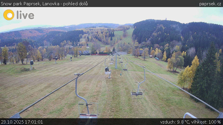 Snow park Paprsek - Lanovka - pohled dolů - 23.10.2025 v 17:01 Snow park Paprsek - Lanovka - pohled dolů - 23.10.2025 v 17:01