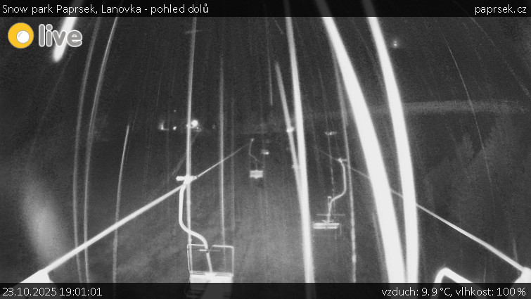Snow park Paprsek - Lanovka - pohled dolů - 23.10.2025 v 19:01 Snow park Paprsek - Lanovka - pohled dolů - 23.10.2025 v 19:01