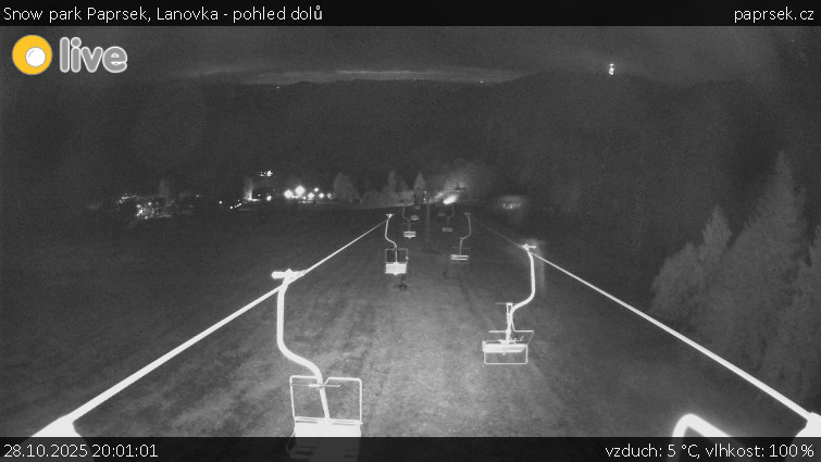 Snow park Paprsek - Lanovka - pohled dolů - 28.10.2025 v 20:01 Snow park Paprsek - Lanovka - pohled dolů - 28.10.2025 v 20:01