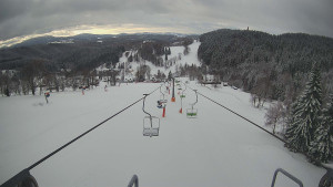 Snow park Paprsek - Lanovka - pohled dolů - 27.11.2025 v 09:01 Snow park Paprsek - Lanovka - pohled dolů - 27.11.2025 v 09:01