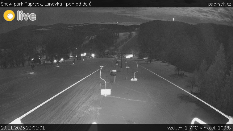 Snow park Paprsek - Lanovka - pohled dolů - 29.11.2025 v 22:01