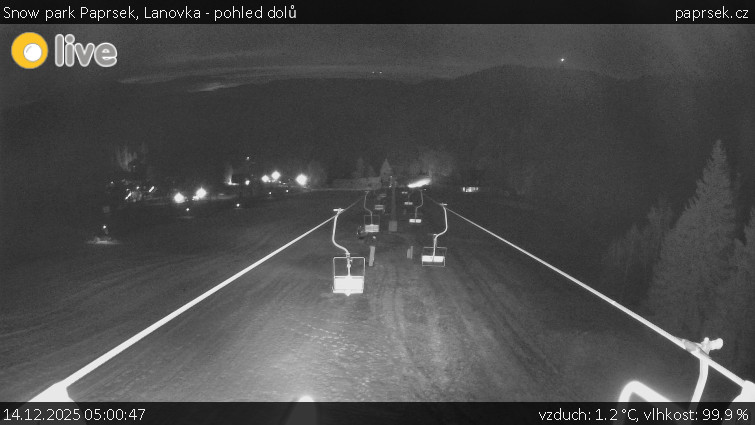 Snow park Paprsek - Lanovka - pohled dolů - 14.12.2025 v 05:00