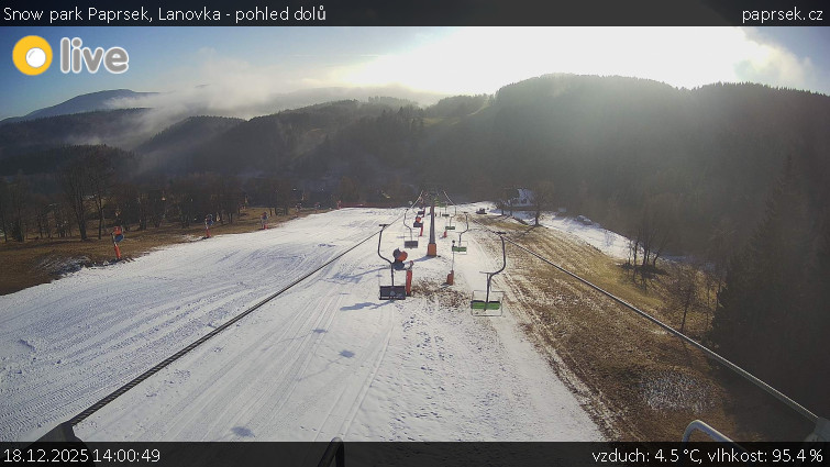 Snow park Paprsek - Lanovka - pohled dolů - 18.12.2025 v 14:00