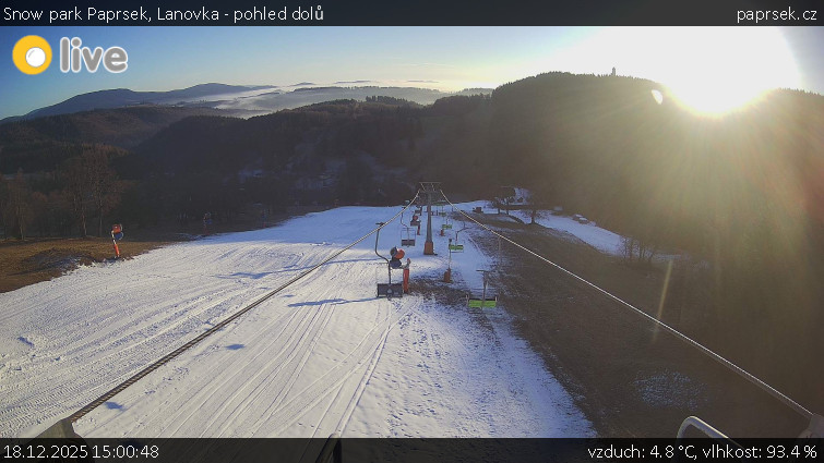 Snow park Paprsek - Lanovka - pohled dolů - 18.12.2025 v 15:00