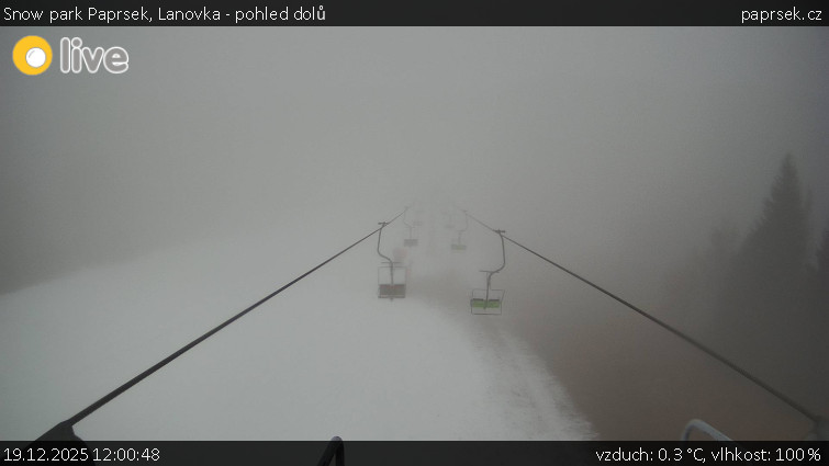 Snow park Paprsek - Lanovka - pohled dolů - 19.12.2025 v 12:00