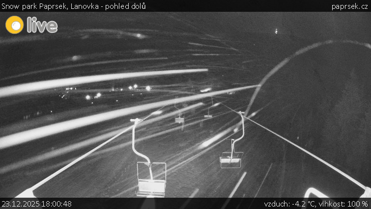 Snow park Paprsek - Lanovka - pohled dolů - 23.12.2025 v 18:00